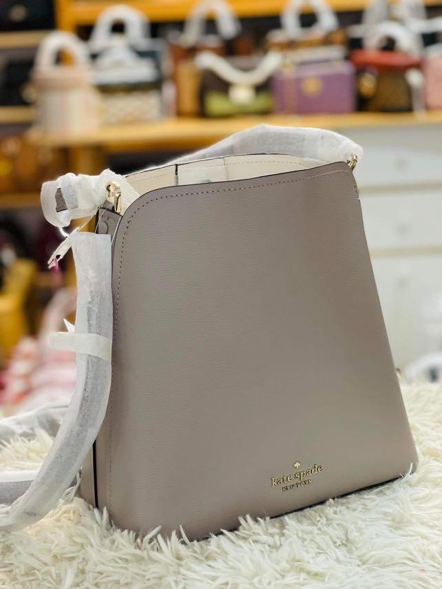 💯ORIGINAL KATE SPADE DARCY LARGE BUCKET WARM TAUPE, Women's Fashion, Bags  & Wallets, Cross-body Bags on Carousell