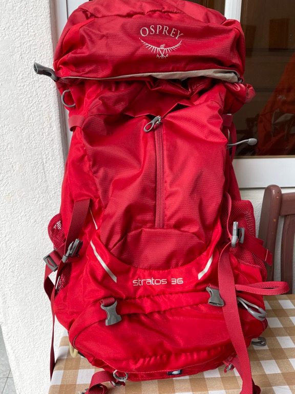 Osprey stratos 36 sales red