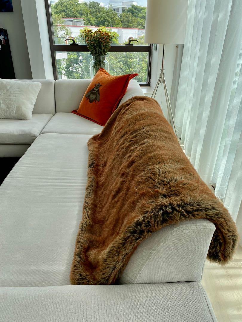 Restoration hardware shop blanket