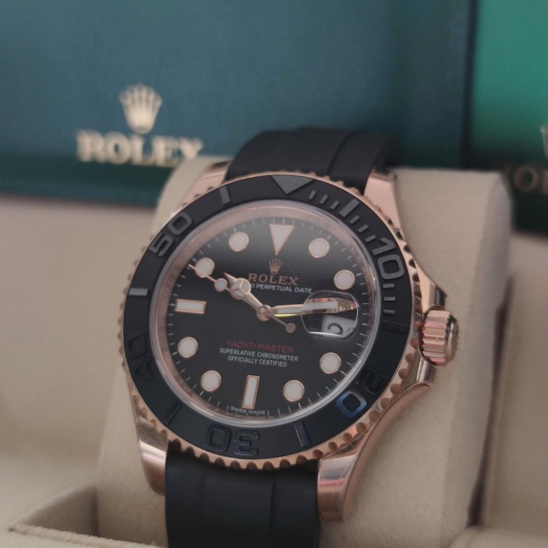 Rolex Yachtmaster 40 116655 (Category: Luxury Watches) located in San Juan City. Submitted by horologymr (Listing ID 1158861925, Image 3). Description: Rolex Yachtmaster 40 Rosegold. Ref 116655 2019 pre-owned Oysterflex strap Cherachrom bezel which is highly resistant to scratches 40mm diameter 9/10 cond with protective stickers. Trades accepted..