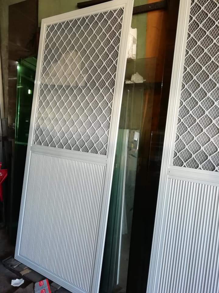 Screen door with Amplemesh, Commercial & Industrial, Construction