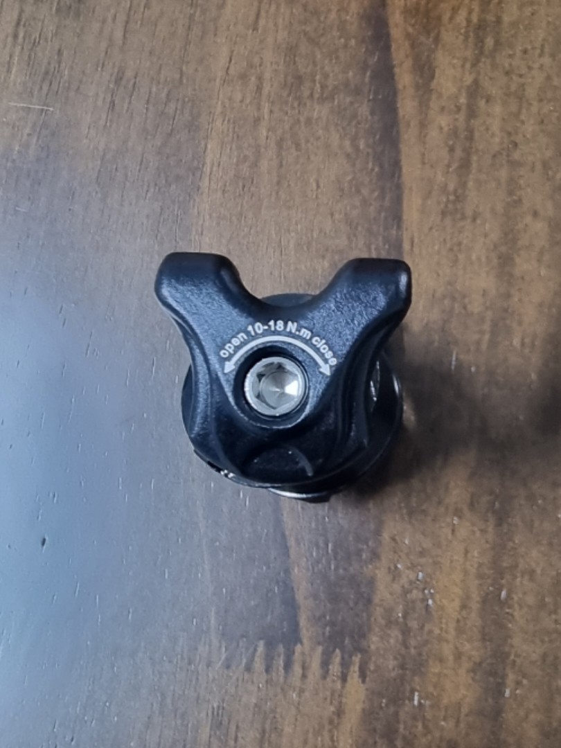 specialized tarmac sl6 seatpost clamp