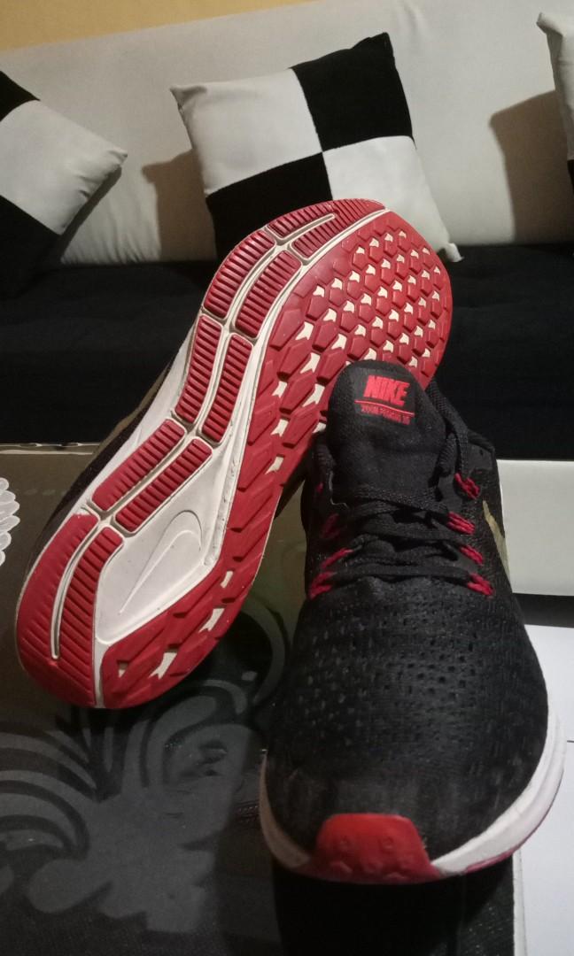 Sepatu Nike zoom pegasus original size 44, Fesyen Pria, Sepatu , Sneakers  di Carousell