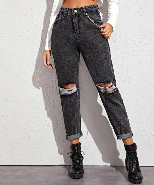 chain jeans outfit