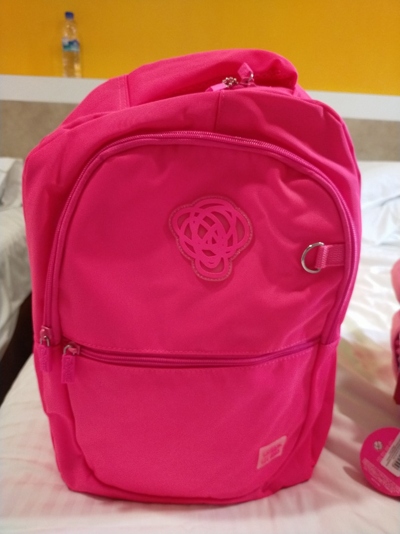 SMIGGLE NEON PINK BACKPACK, Women's Fashion, Bags & Wallets, Backpacks