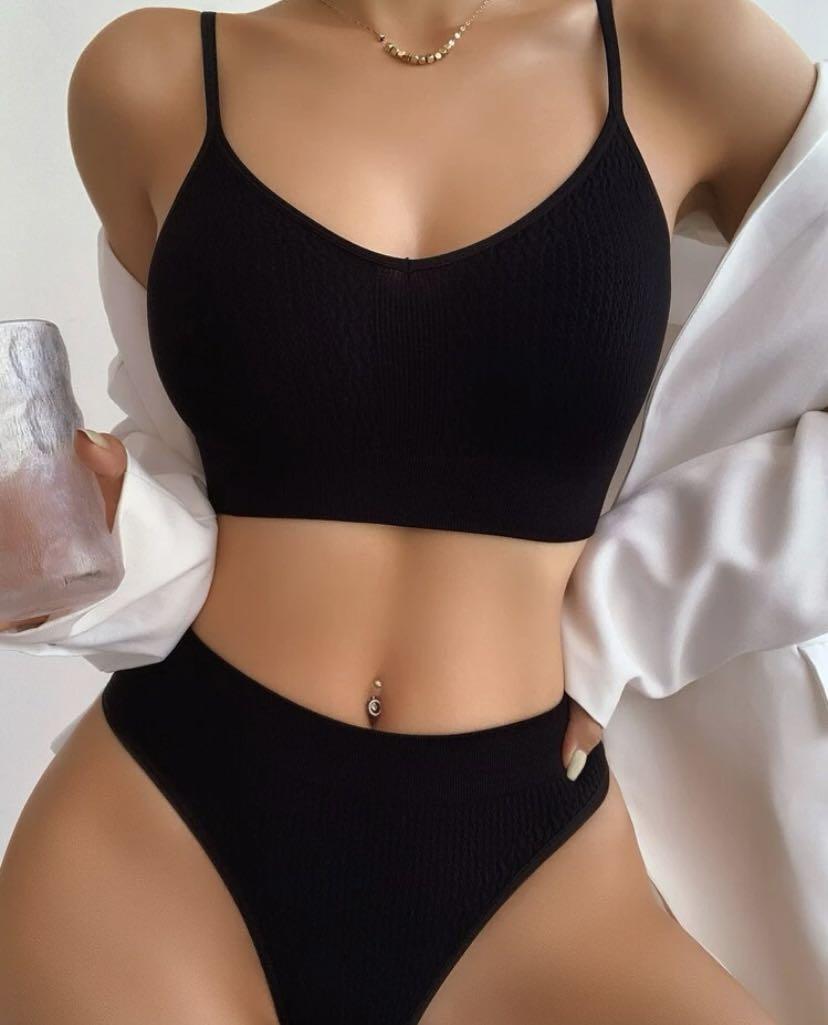 Solid Seamless Lingerie Set