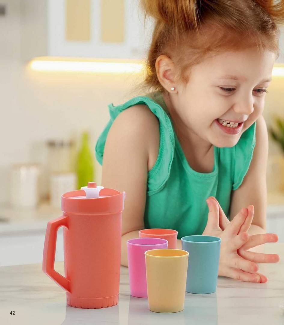 Tupperware Brand mini serving set, Hobbies & Toys, Toys & Games on Carousell