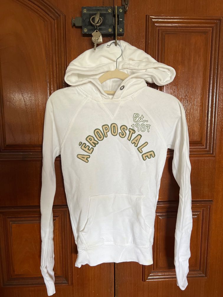 White aeropostale top hoodie
