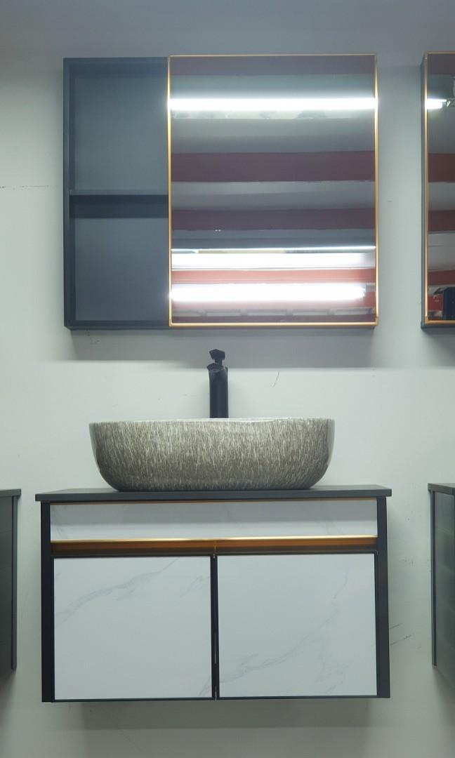 70cm White Marble Gold Bathroom Vanity Set with Designer Basin (Mirror