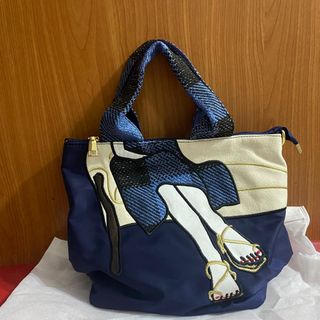 由 happyyaaaa (刊登 ID 1158909965，圖片 1) 提交，位於 的 (類別：)，說明：。