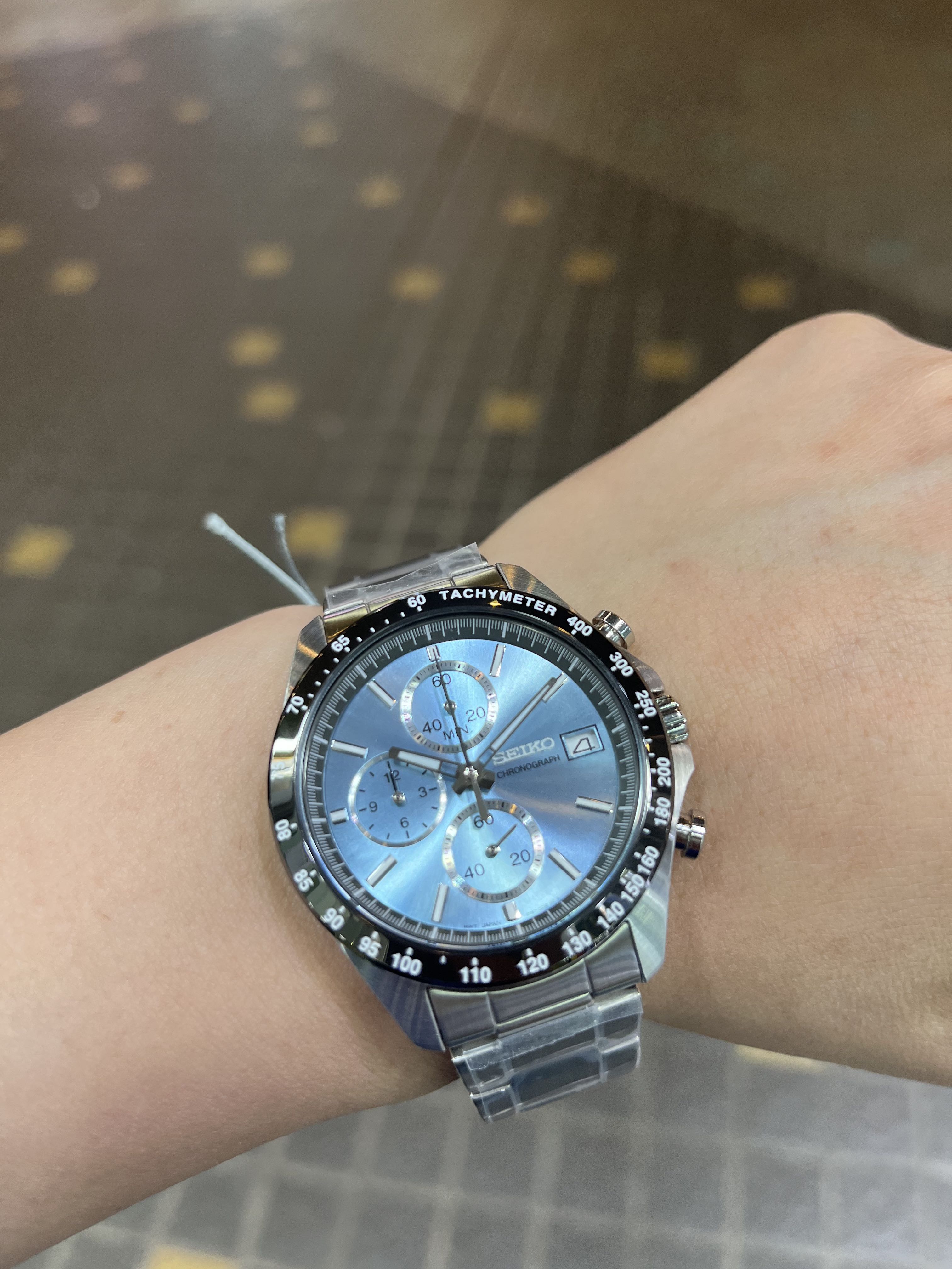 旺角門市全新現貨Seiko SBTR029 冰藍面JDM, 名牌, 手錶- Carousell