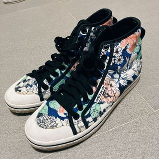 （分類：）位於 。 由 jem0313 提交（商品編號 1159004043，圖片 1）。簡介： 。