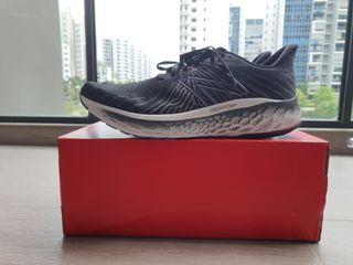Clifton Edge Hoka One running shoes, Men's Fashion, Footwear, Sneakers on  Carousell