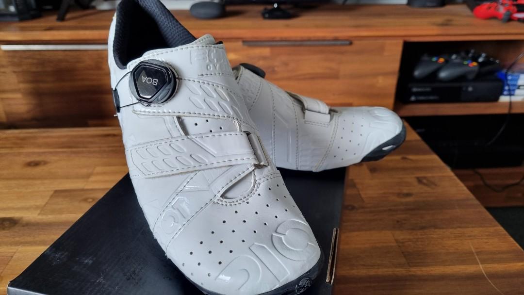bont riot road  boa