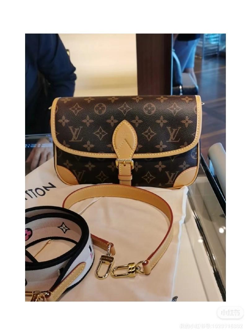 AUTHENTIC LOUIS VUITTON DIANE BAG - BRAND NEW - FULL SET PACKAGING