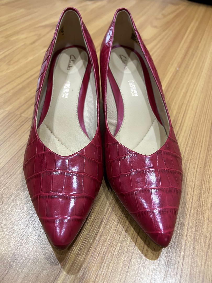 Clarks pink shop heels