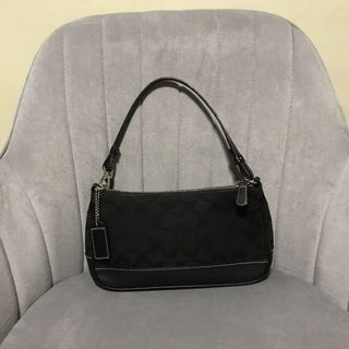 (Category: ) located in . Submitted by shopgalore. (Listing ID 1158987558, Image 1). Description: .