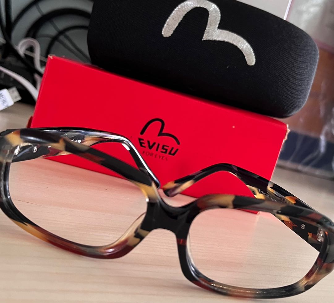 Evisu eyewear frame with case Men s Fashion Watches