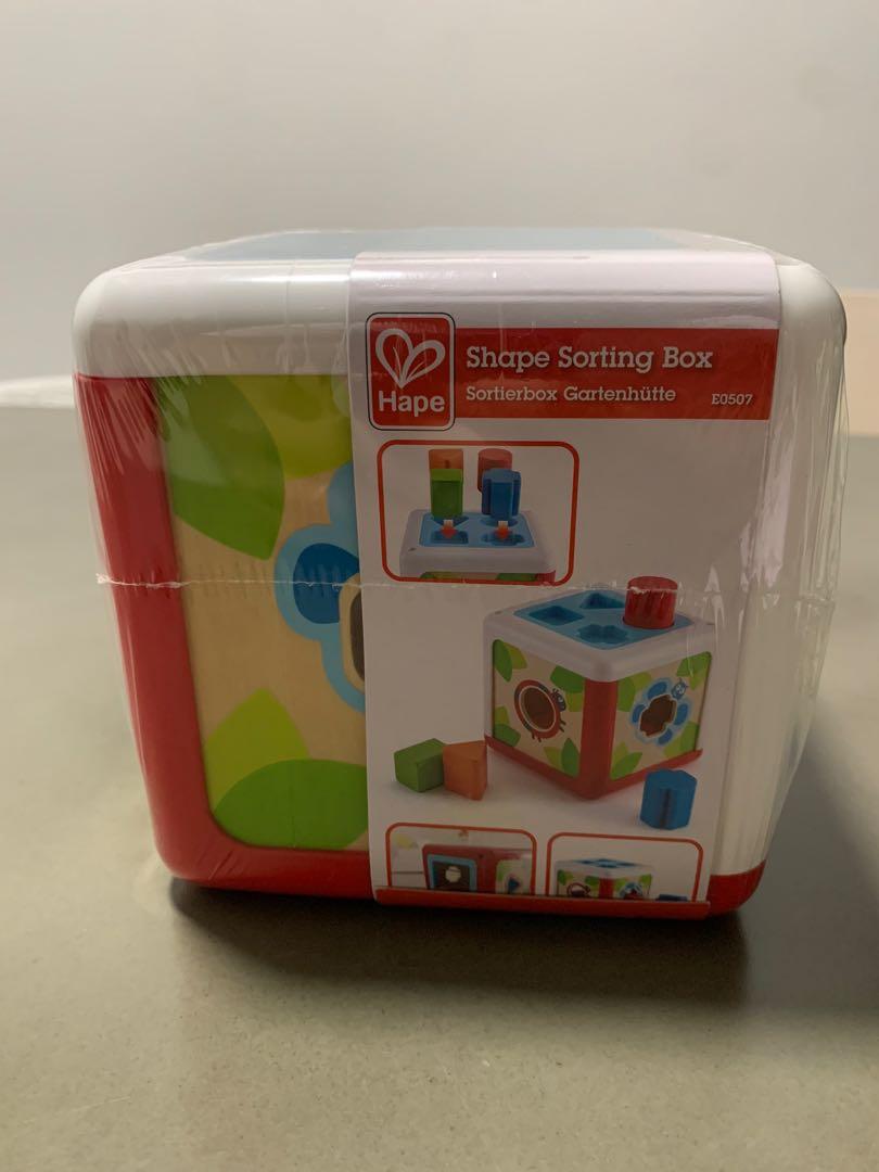 HAPE E0507 Shape Sorting Box  Childrens Toy Early Melodies Age 12 Months 