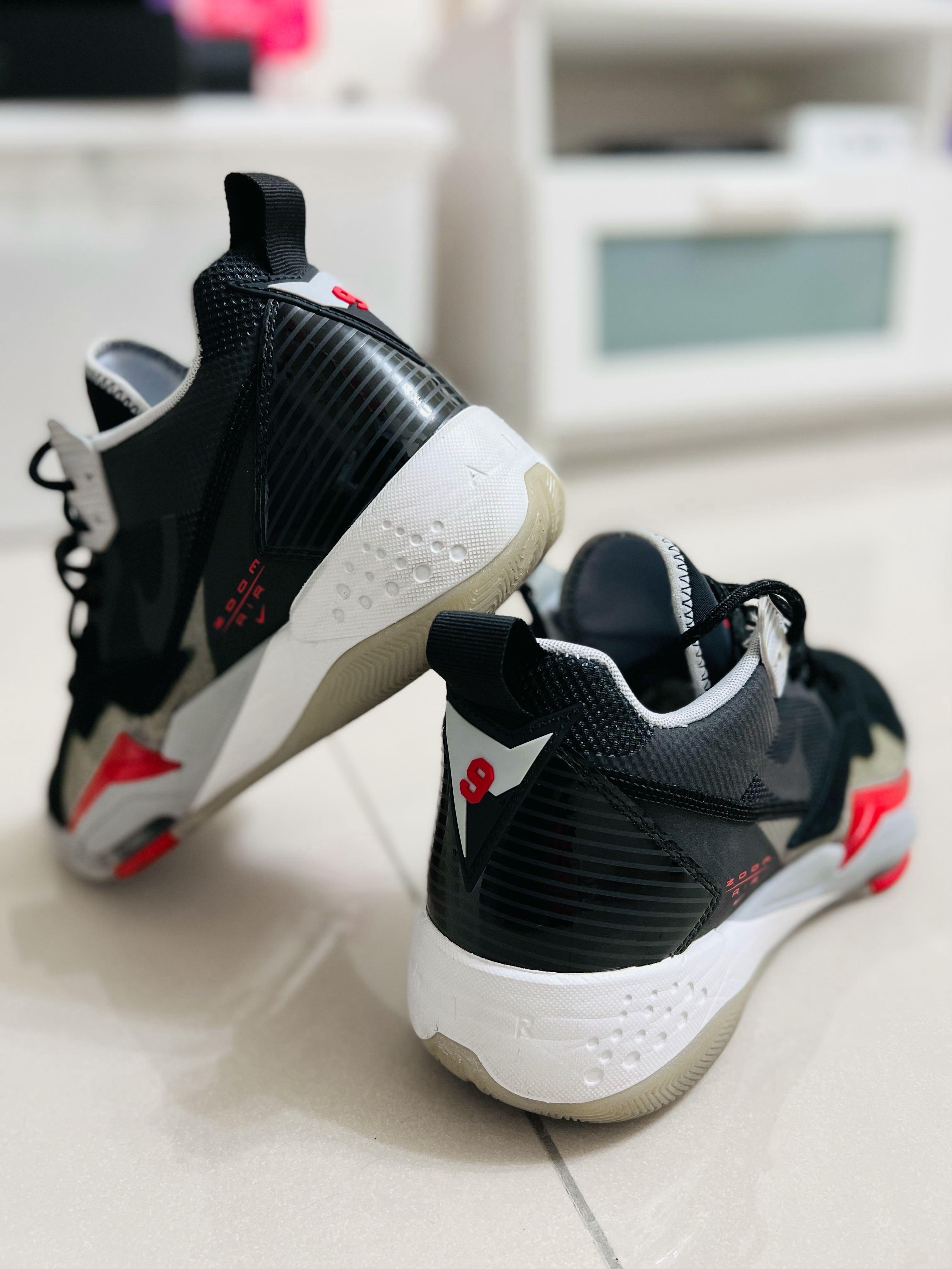 JORDAN ZOOM '92 Nike （附正版鞋盒）籃球鞋運動鞋氣墊避震喬丹球鞋黑灰CK9183001 大尺碼, 他的時尚, 鞋, 運動鞋在旋轉拍賣