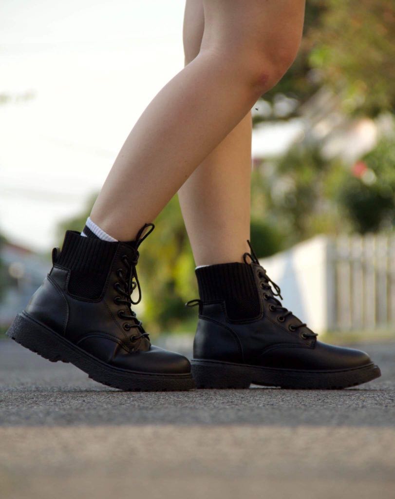 Korean outfit with boots outlet