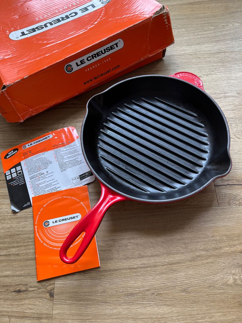 Le Creuset grill pan/skillet round 26cm, red