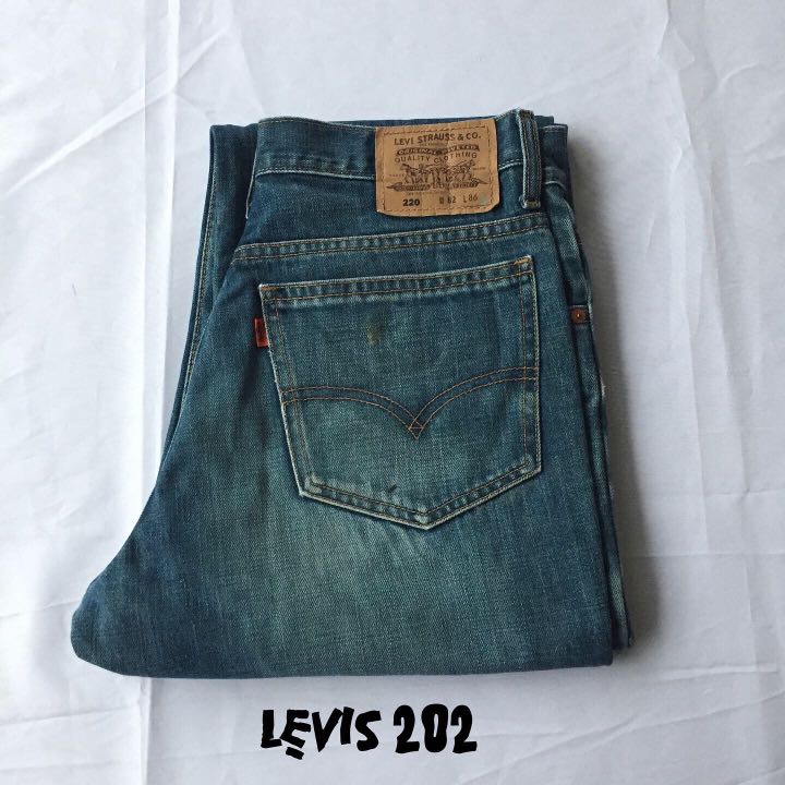Levis 202 outlet