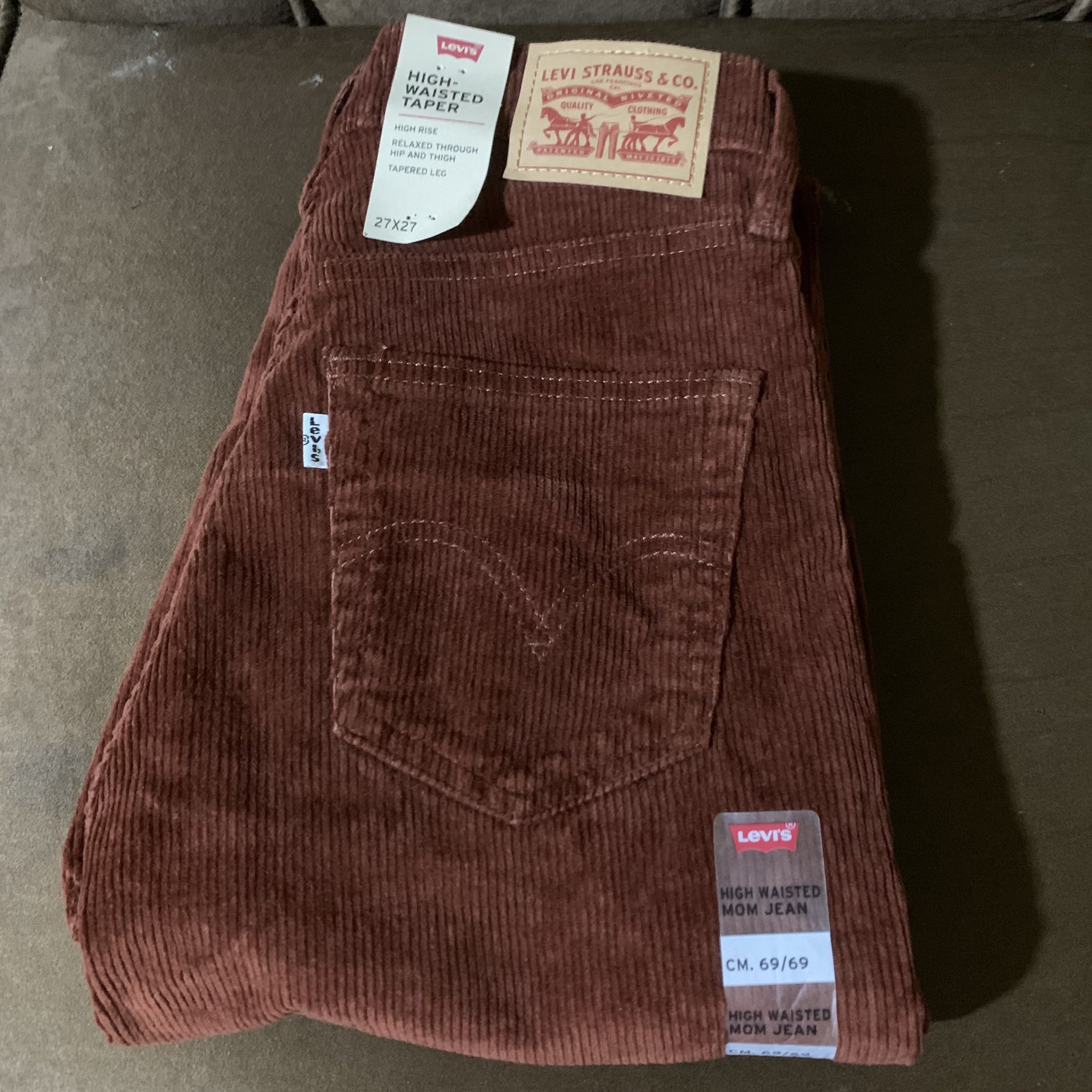 Levi's Corduroy Pants, Women's Fashion, Bottoms, Jeans on Carousell