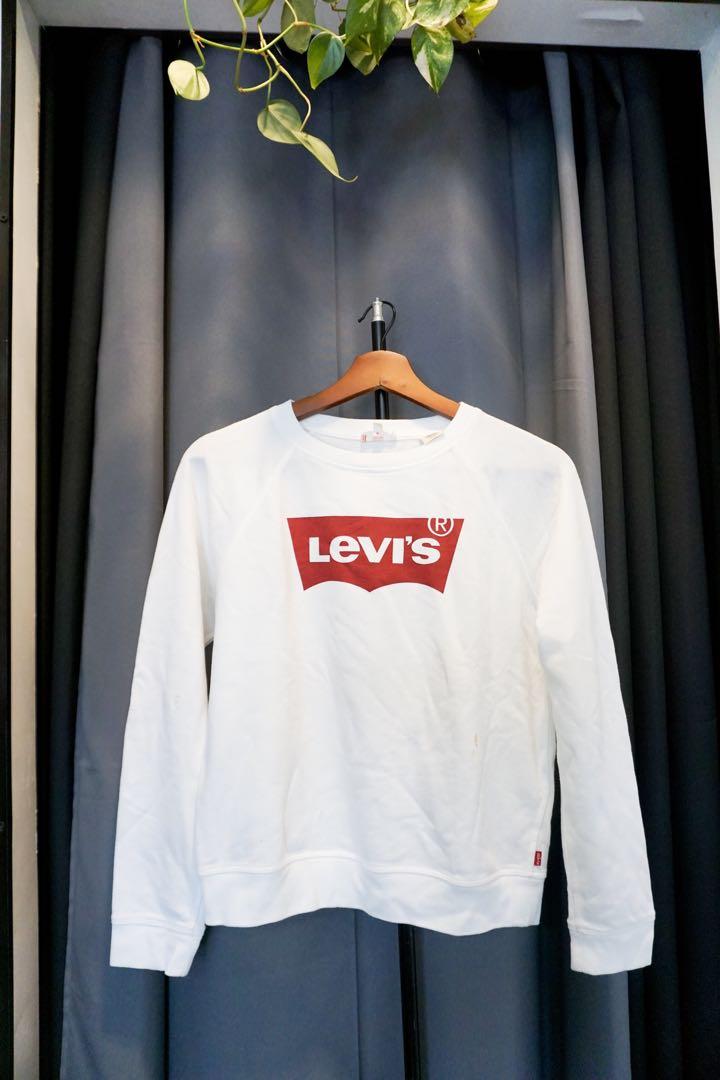 Levis Top, Women's Fashion, Tops 