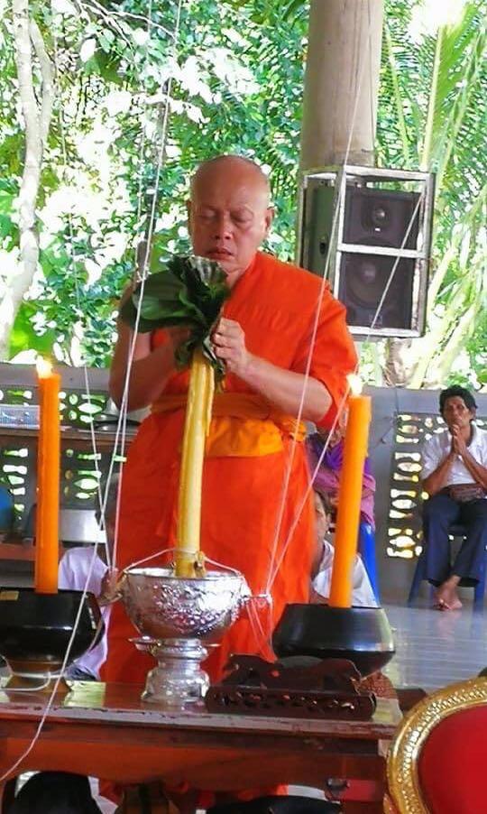 LP Eaum (Category: Religious Items) located in Singapore. Submitted by patrickamulets (Listing ID 1158911367, Image 3). Description: 🔥🔥🔥🔥🔥 Super Beautiful 😍😍😍 Southern Holy Monk —Great Longpu Eaum Roon Baramee Patchoto (Last Final Batch) Phra Chai Wat (财佛） Nawak version (九宝铜） Limited made 99 pcs only 💥 Final Blessing by Chaokun Maha Surasak (Chief monk of Samut Songkram Province , Abbot of Royal Temple Wat Pradoo Phra Aram Ruang), LP Kas