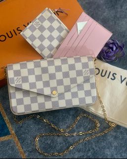 (Category: ) located in . Submitted by authenticandluxury_bags (Listing ID 1158948028, Image 1). Description: .