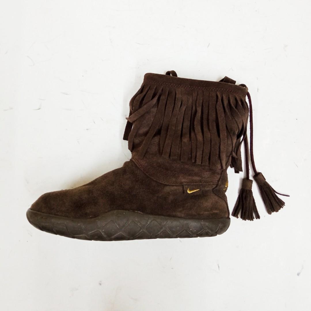 Nike AIR Chukka Moc Light Short Fringe Boots