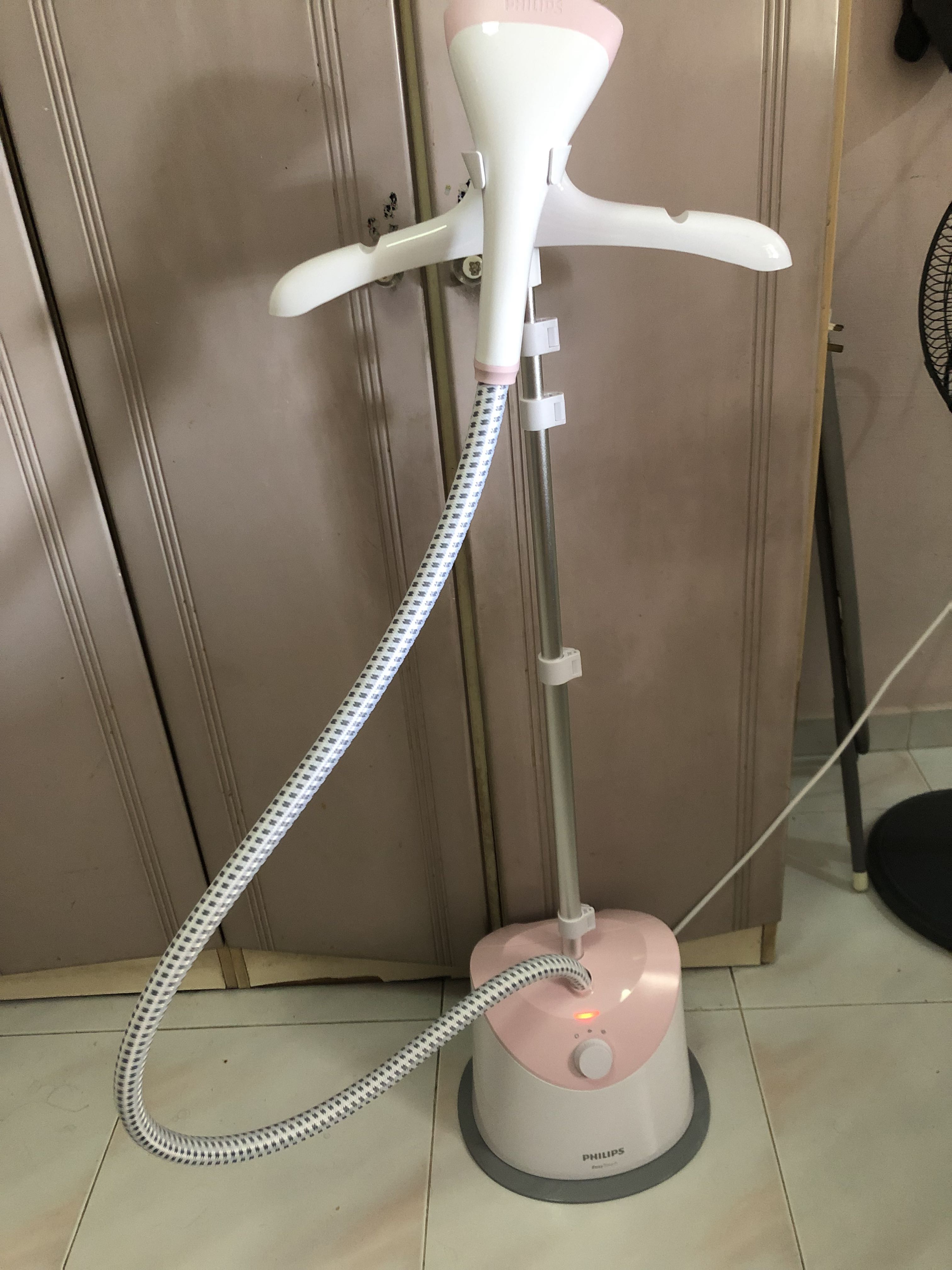 philip easy touch garment steamer gc482