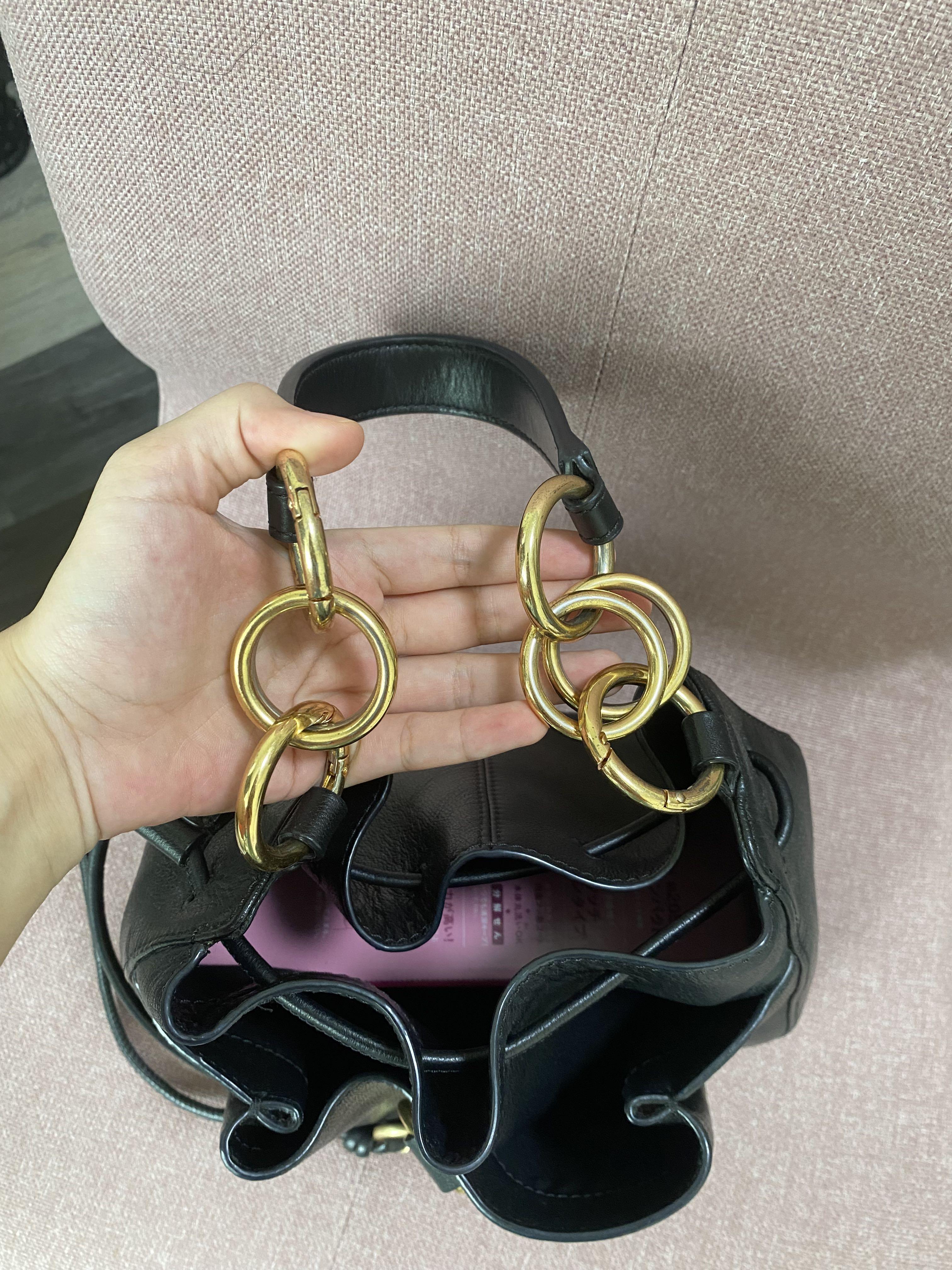 Medium tony best sale bucket bag