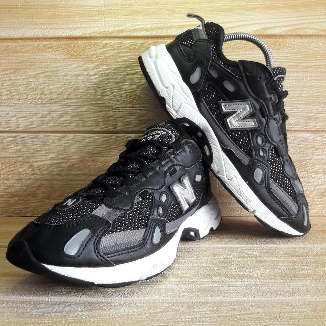 Nb 827 hot sale black