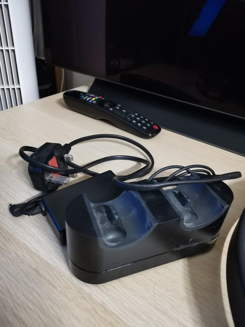 Sony Dualshock 4 Charging Dock, Video Gaming, Gaming Accessories