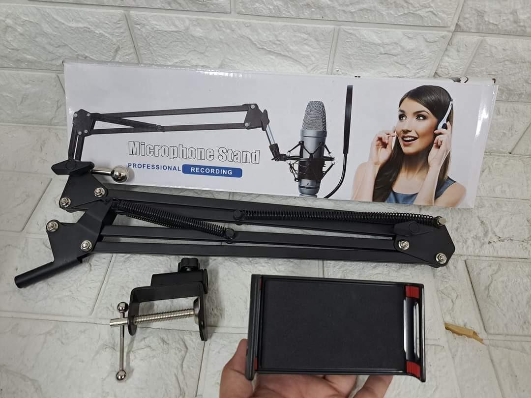Tablet Holder🥰😊 (Category: Mounts & Holders) located in Quezon City. Submitted by kutiekath (Listing ID 1158875871, Image 1). Description: .
