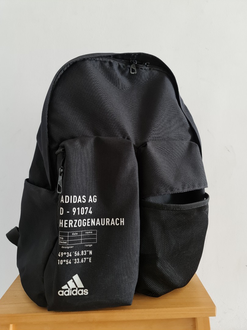 ADIDAS CLASSIC 3D POCKET BAGPACK Men s Fashion Bags Backpacks