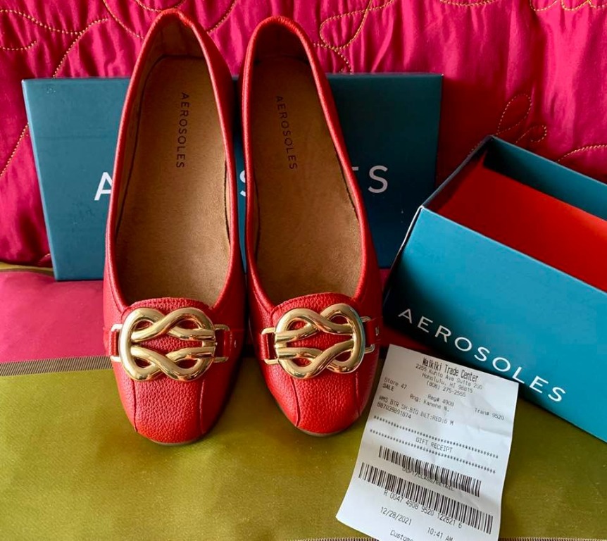 Who sells shop aerosole shoes