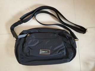 （分類：）位於 。 由 __lam 提交（商品編號 1159075687，圖片 1）。簡介： 。