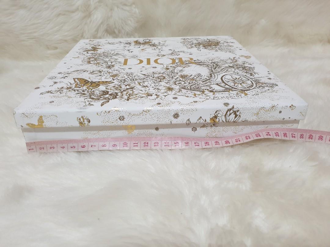 Authentic Dior Box 27×27×4cm (Category: Luxury Accessories) located in Pasig City. Submitted by castlescollections (Listing ID 1159036239, Image 3). Description: .