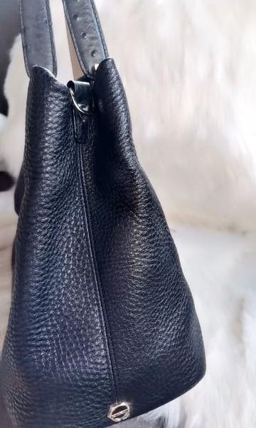 Bruno Magli medium tote (Category: Shoulder Bags) located in Antipolo. Submitted by cone0812 (Listing ID 1159144370, Image 2). Description: Bruno Magli shoulder bag Price negotiable RFS:Closet downsizing.