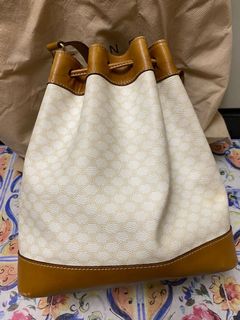 （分類：）位於 。 由 LittleAddicted 提交（商品編號 1159157758，圖片 1）。簡介： 。