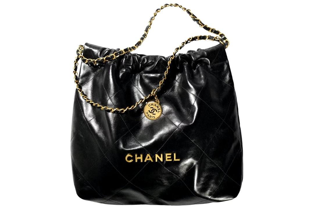 Chanel 22 Shopping Tote Small, Black and White Tweed Gold Hardware, New in  Dustbag MA001