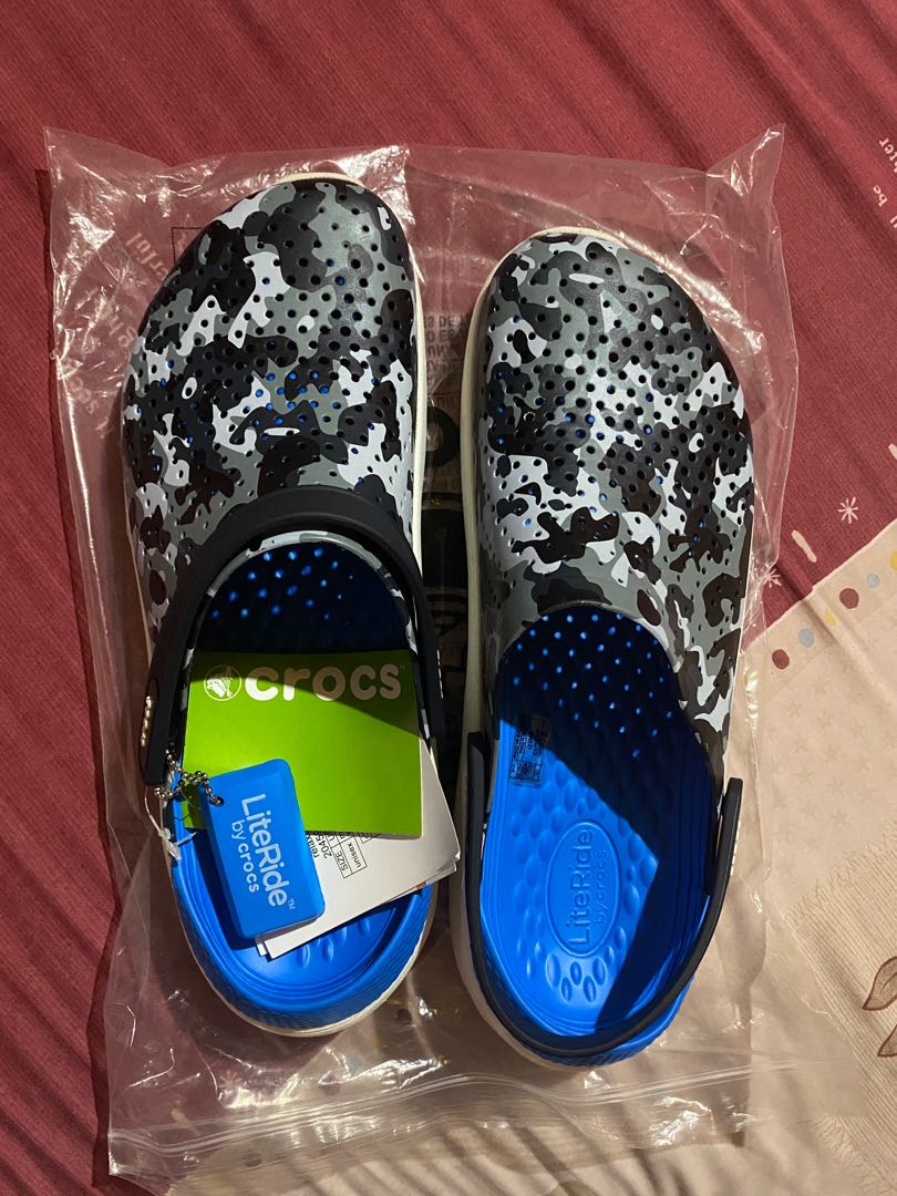 CROCS literide, Men's Fashion, Footwear, Slippers & Slides on Carousell