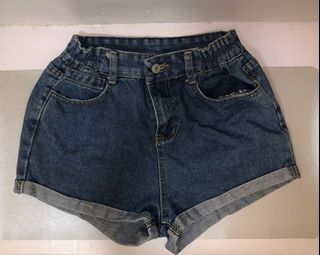 (Category: ) located in . Submitted by prelovedcbne (Listing ID 1159128628, Image 1). Description: .