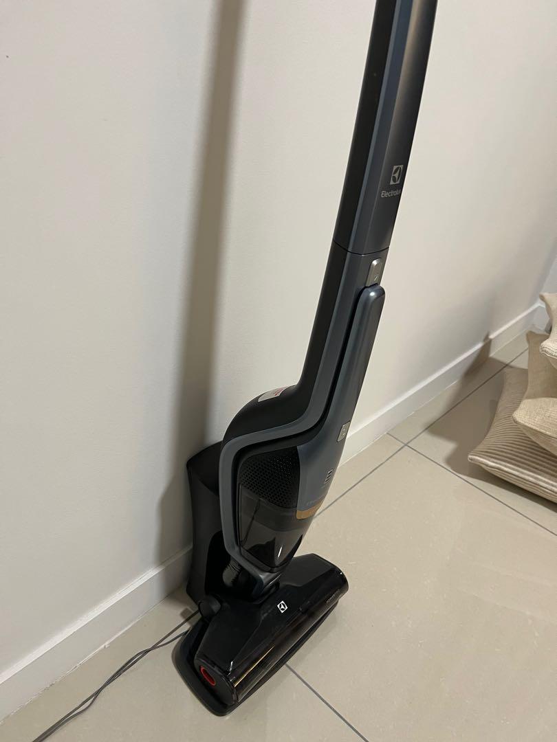 Electrolux Vacuum Cleaner, TV & Home Appliances, Vacuum Cleaner