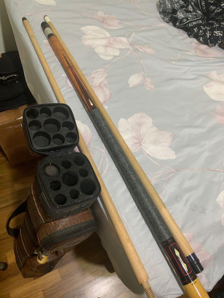 Falcon pool cue and jump cue with case, Sports Equipment, Sports