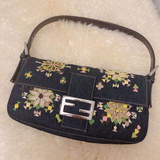 （分類：）位於 。 由 msbut 提交（商品編號 1159190750，圖片 1）。簡介： 。