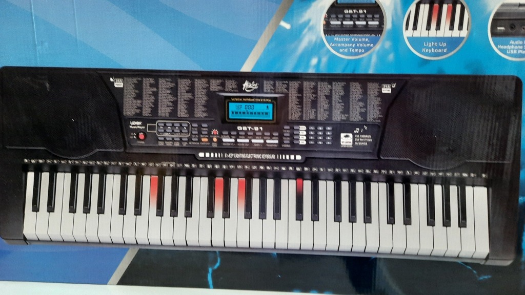 Huxley Light Up Keyboard, Hobbies & Toys, Music & Media, Musical
